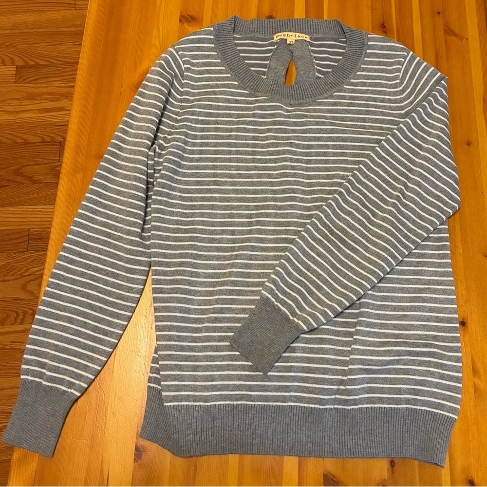 Elegant Gray Striped Crewneck Sweater